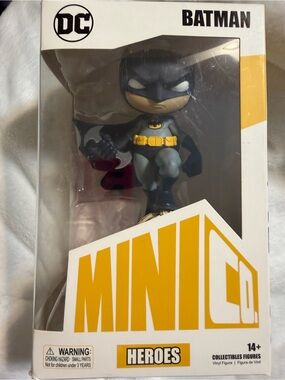 DC Batman MiniCo Figure in Gray, Black & Yellow - DC Collectible